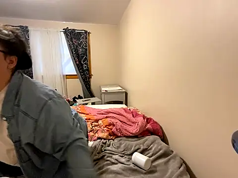 GirlSquirt online show from November 20, 9:03 pm