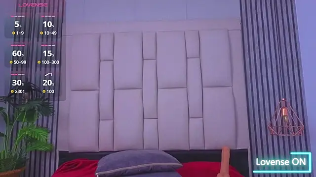 bryonycutee online show from March 6, 12:01 pm