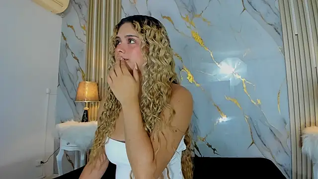 Snapshot of sharon_greey chatting on October 27, 8:13 pm sharon greey online show from October 27, 8:13 pm