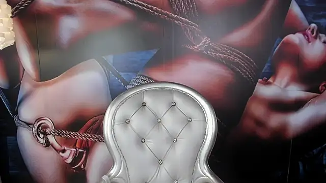 Snapshot of miss___taylor chatting on July 24, 2:53 am miss taylor online show from July 24, 2:53 am