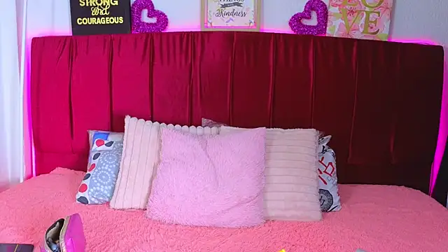 Snapshot of cuteeimy chatting on June 22, 4:48 pm cuteeimy online show from June 22, 4:48 pm