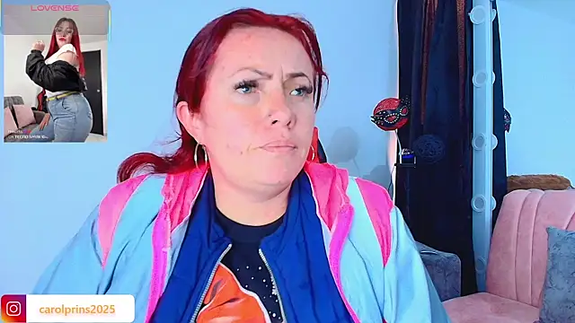 Snapshot of carolinhe_ chatting on November 4, 7:24 pm carolinhe online show from November 4, 7:24 pm