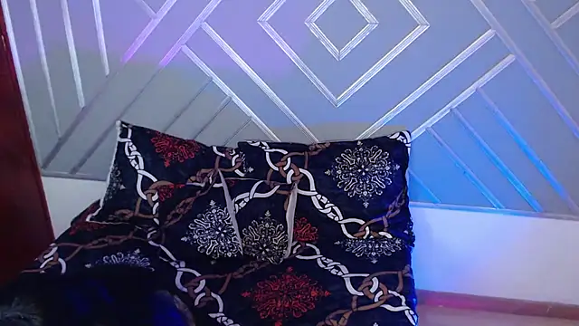 Snapshot of sashabluex chatting on October 9, 2:31 am sashabluex online show from October 9, 2:31 am