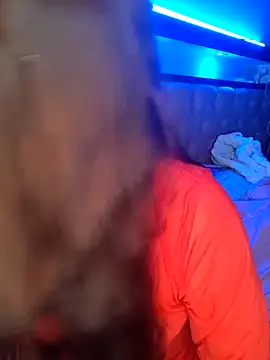 HotLaurha online show from November 25, 4:12 am