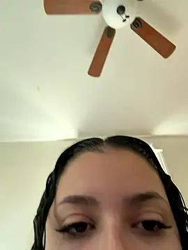 babykalirose online show from January 12, 6:35 pm