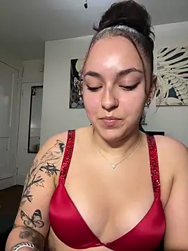 babykalirose online show from May 30, 1:14 am