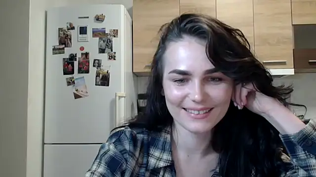 Snapshot of Silviaa_a chatting on September 29, 7:19 pm Silviaa a online show from September 29, 7:19 pm