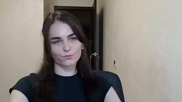 Silviaa a online show from November 13, 5:01 pm