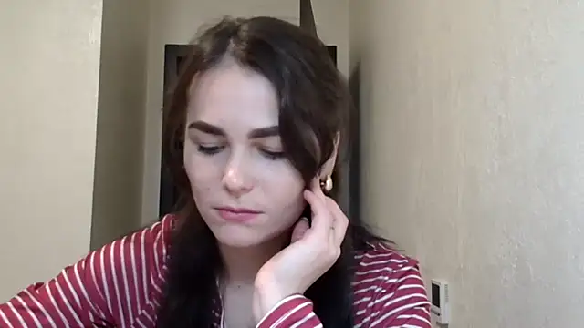 Silviaa a online show from December 15, 2:21 pm