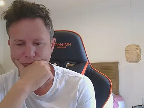 TroyDieselXXX online show from November 10, 4:44 am