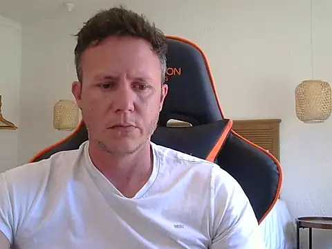 TroyDieselXXX online show from December 5, 8:23 am