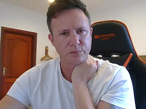 TroyDieselXXX online show from December 17, 4:07 am