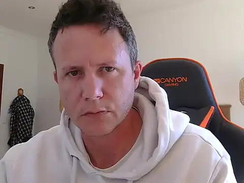 Snapshot of TroyDieselXXX chatting on May 3, 11:49 am TroyDieselXXX online show from May 3, 11:49 am