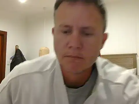 Snapshot of TroyDieselXXX chatting on May 14, 6:47 pm TroyDieselXXX online show from May 14, 6:47 pm