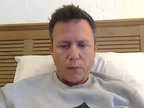 Snapshot of TroyDieselXXX chatting on June 5, 6:52 am TroyDieselXXX online show from June 5, 6:52 am