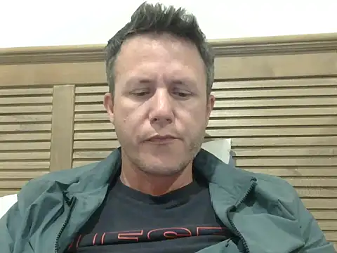 Snapshot of TroyDieselXXX chatting on June 7, 6:22 pm TroyDieselXXX online show from June 7, 6:22 pm