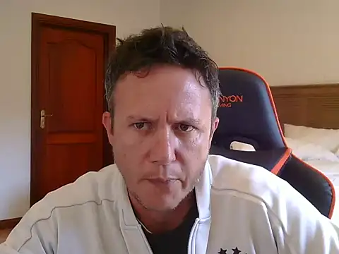 Snapshot of TroyDieselXXX chatting on June 12, 7:07 am TroyDieselXXX online show from June 12, 7:07 am