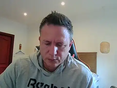 Snapshot of TroyDieselXXX chatting on July 23, 5:49 am TroyDieselXXX online show from July 23, 5:49 am