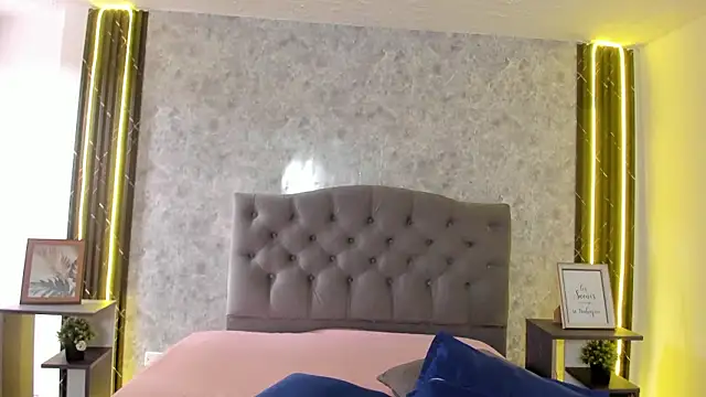 GiannaSlimJB online show from February 13, 7:10 pm