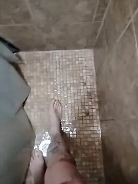 Snapshot of helldonk chatting on September 10, 5:35 pm helldonk online show from September 10, 5:35 pm