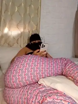 Snapshot of Samaarsexy23 chatting on November 15, 11:40 am Samaarsexy23 online show from November 15, 11:40 am