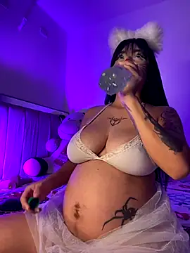 lucialauper  online show from November 1, 2:13 am