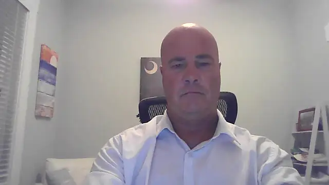 Snapshot of cyclone1212 chatting on June 2, 9:33 am cyclone1212 online show from June 2, 9:33 am