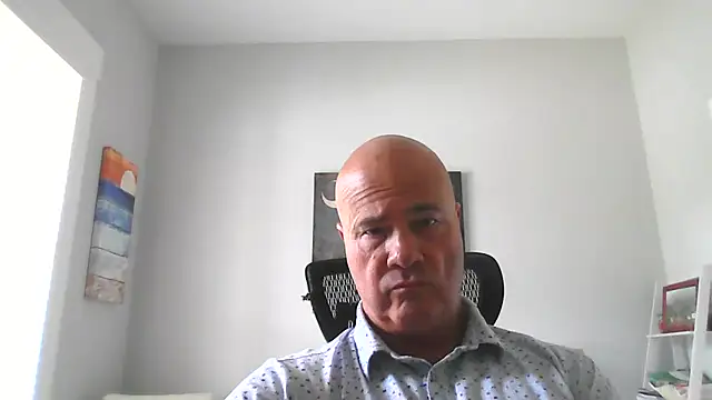 Snapshot of cyclone1212 chatting on June 9, 3:45 pm cyclone1212 online show from June 9, 3:45 pm