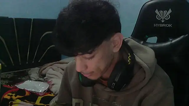 Dark DesireX online show from February 9, 1:15 pm