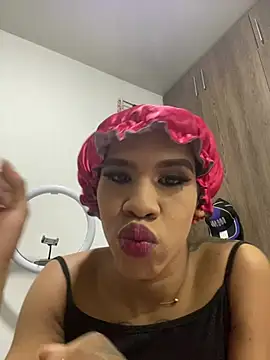 Snapshot of sabrinaSxxx chatting on June 8, 3:29 am sabrinaSxxx online show from June 8, 3:29 am