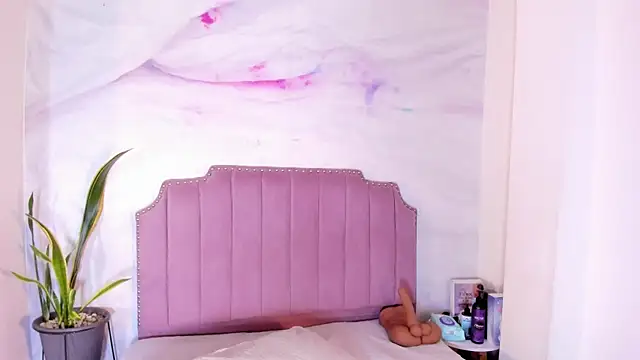 bianca angel  online show from October 9, 8:07 pm