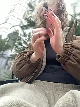 KellyKeler online show from January 10, 10:17 am