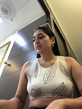 Snapshot of JasmineRhodes chatting on May 30, 1:19 pm JasmineRhodes online show from May 30, 1:19 pm