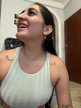 Snapshot of JasmineRhodes chatting on July 17, 12:34 pm JasmineRhodes online show from July 17, 12:34 pm