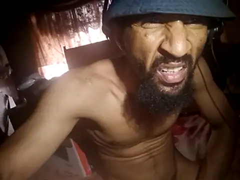 Us3rBuzuh online show from March 18, 9:45 am