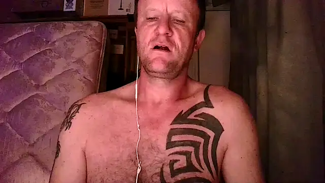 Snapshot of Yournaughty chatting on November 3, 4:36 am Yournaughty online show from November 3, 4:36 am