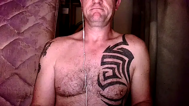 Snapshot of Yournaughty chatting on November 6, 4:46 am Yournaughty online show from November 6, 4:46 am