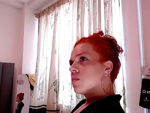 Snapshot of saara_johnson496 chatting on May 16, 9:57 pm saara johnson496 online show from May 16, 9:57 pm
