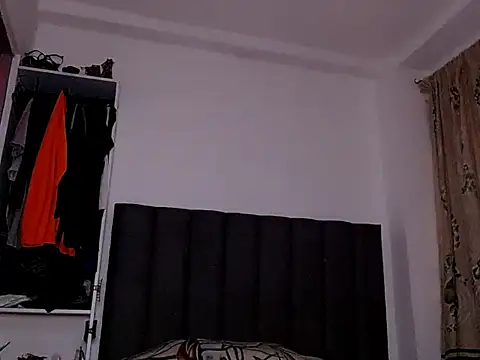 Snapshot of saara_johnson496 chatting on June 3, 12:02 am saara johnson496 online show from June 3, 12:02 am