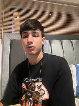 Snapshot of cody_fox10 chatting on October 2, 6:04 pm cody fox10 online show from October 2, 6:04 pm