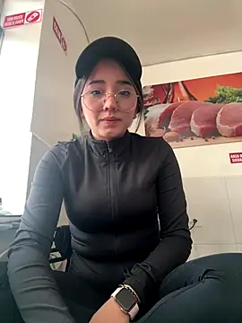 Snapshot of Michelle_Zoe chatting on November 6, 9:59 pm Michelle Zoe online show from November 6, 9:59 pm