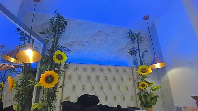 Snapshot of LittleeJaz chatting on September 9, 4:23 am LittleeJaz online show from September 9, 4:23 am