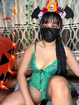 Ariana  Marie online show from October 29, 1:19 am