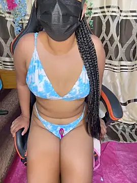 Ariana  Marie online show from December 13, 10:37 pm