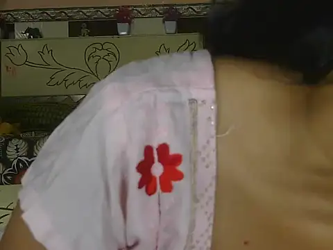 Snapshot of hotee_bhabi chatting on June 9, 12:06 pm hotee bhabi online show from June 9, 12:06 pm