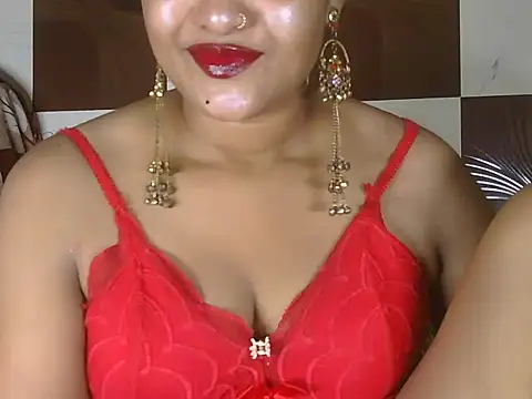 Snapshot of hotee_bhabi chatting on July 26, 5:48 am hotee bhabi online show from July 26, 5:48 am