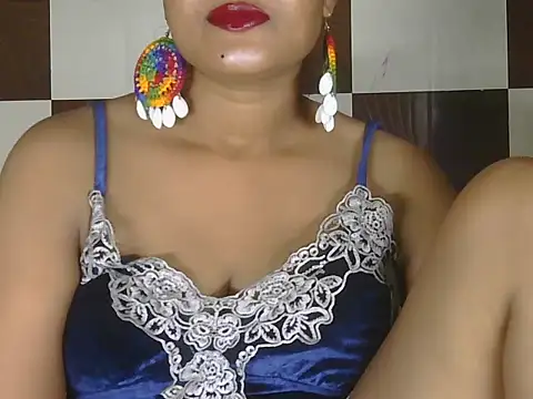 Snapshot of hotee_bhabi chatting on July 31, 8:14 am hotee bhabi online show from July 31, 8:14 am