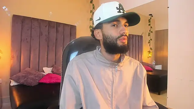 Ryan Jackson  online show from November 17, 4:07 am