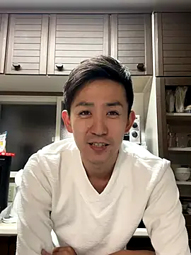 Snapshot of yuma0815 chatting on October 4, 2:04 pm yuma0815 online show from October 4, 2:04 pm