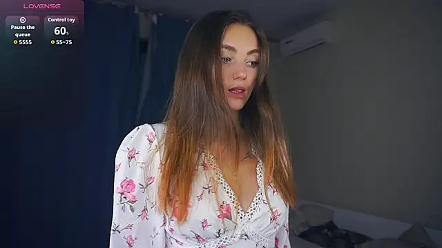 LoraDavi online show from October 22, 7:08 am